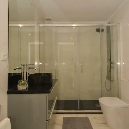 דירה Downtown Prime